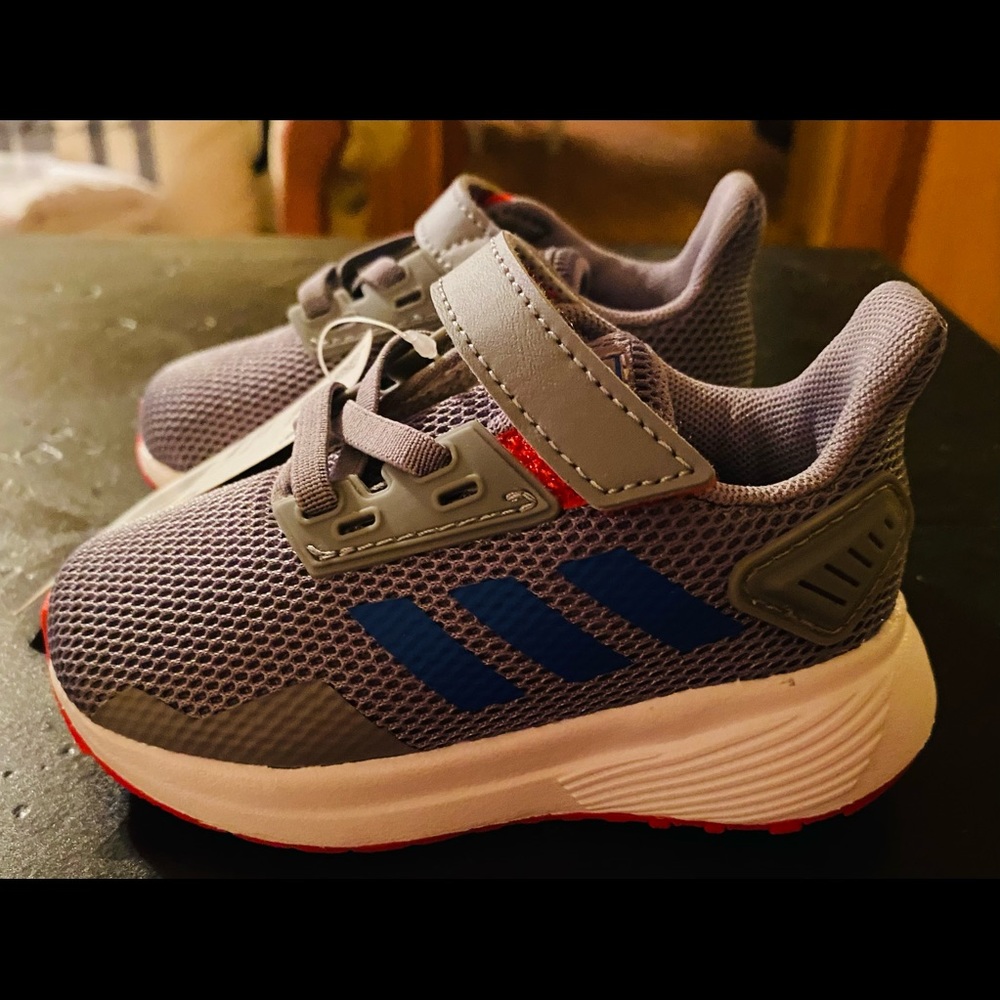 Adidas Unisex-Child Duramo 9 I Running Shoe, size 5K
